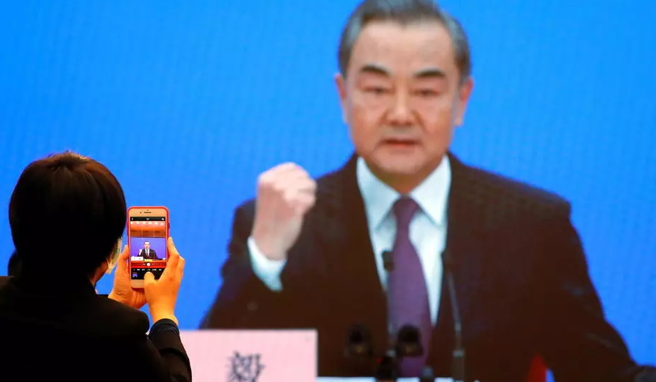 王毅对美喊话求合作但对台湾无妥协余地！