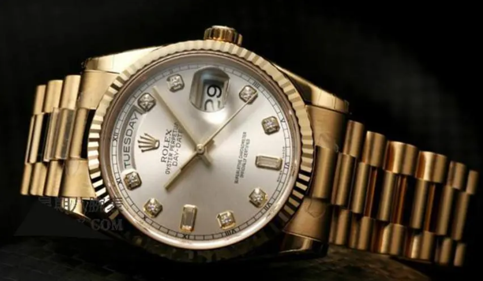 $70000元劳力士瞬间没了！加州男子约买家线下交易手表，结果中招！