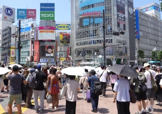 热浪持续 日本14个地区发布“中暑警报”