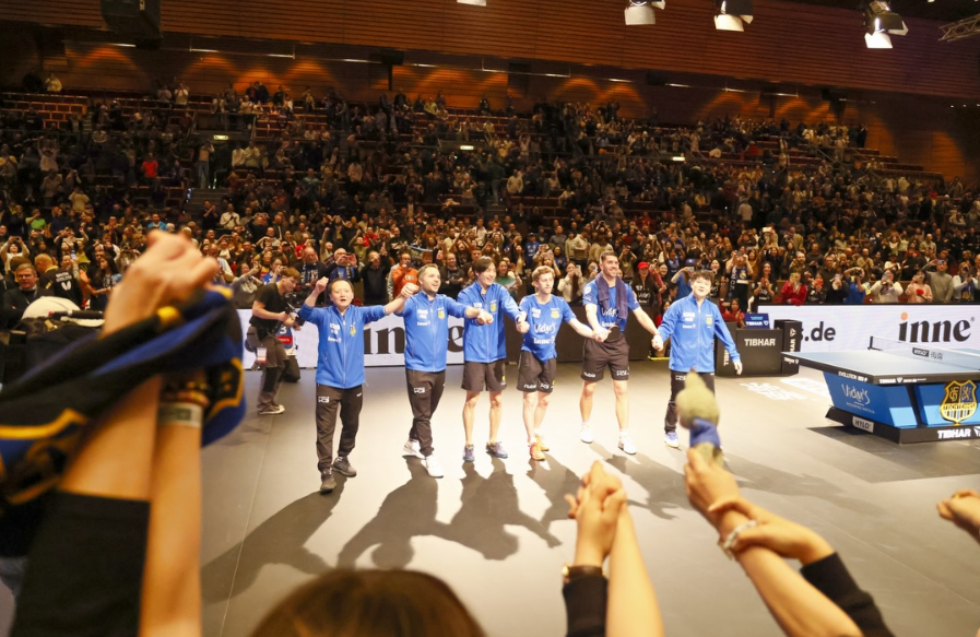 萨尔布吕肯主场险胜“领头羊” 德国inne联动本土俱乐部开展球迷互动