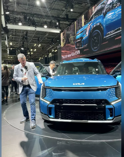 KIA全新电动三排座SUV，震撼纽约国际车展！
