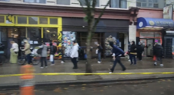 炸锅! 温哥华沦