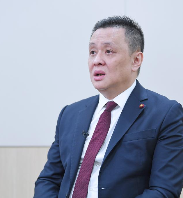 AI赋能教育,香港不能落后——访香港特区立法会议员邓飞